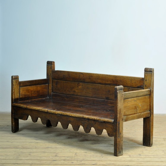 Image 1 of Antique walnut bench, Southern France / Northern Spain, 17th–18th century