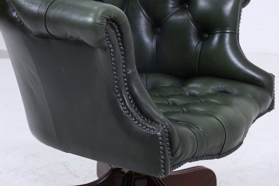 Image 1 of Captain Chair fauteuil avec roulettes | cuir vintage Chesterfield fauteuil vert antique #06-47