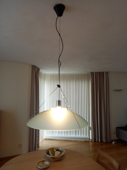 Moderne Tischleuchte