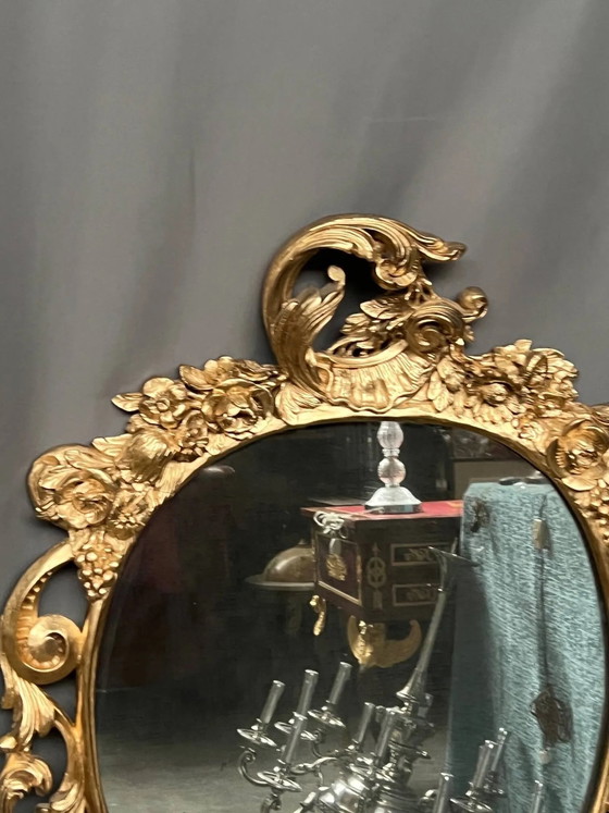 Miroir ancien en bois de style rococo. Noyer massif. (photo 3 of 10)