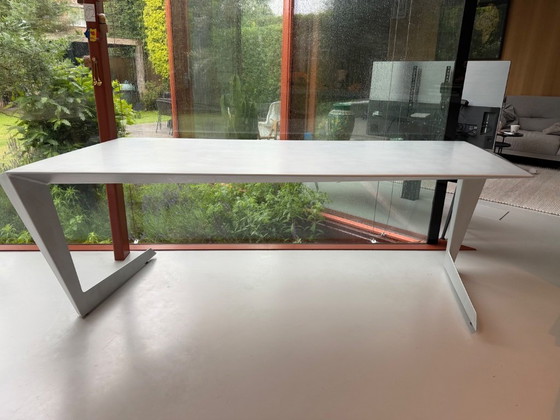 Image 1 of Casa Mania N7 Tisch