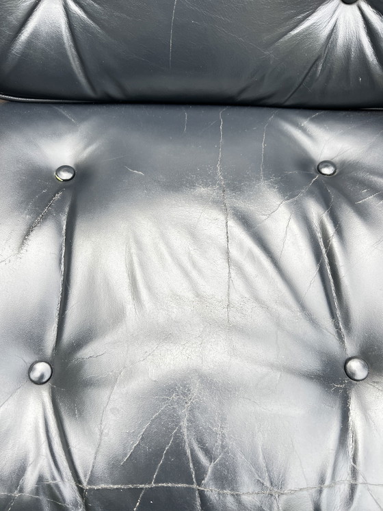 Image 1 of Charles Eames lobby chair