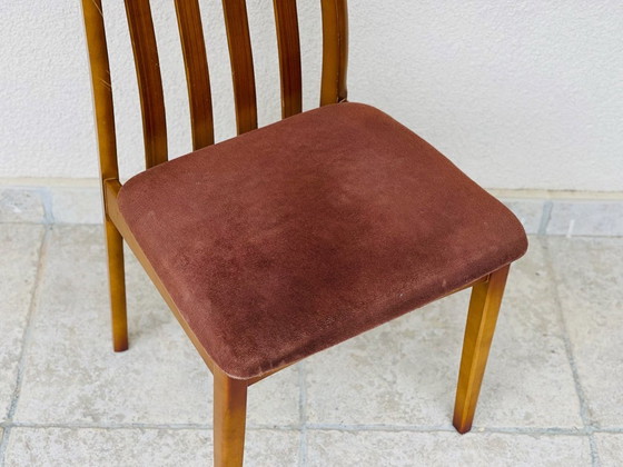 Image 1 of Paire de chaises vintage en bois et velours, 1970