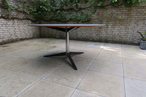 Round Dining Table 't Spectrum TE 06 by Martin Visser