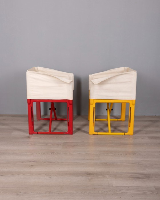 Par de sillas plegables modelo 4820 de Masayuki Matsukaze para Kartell, década de 1970. – Plastic (photo 4 of 17)