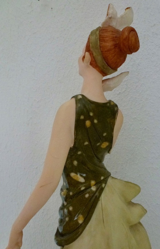 Image 1 of Sculpture by Giuseppe Armani, named “Samantha”.