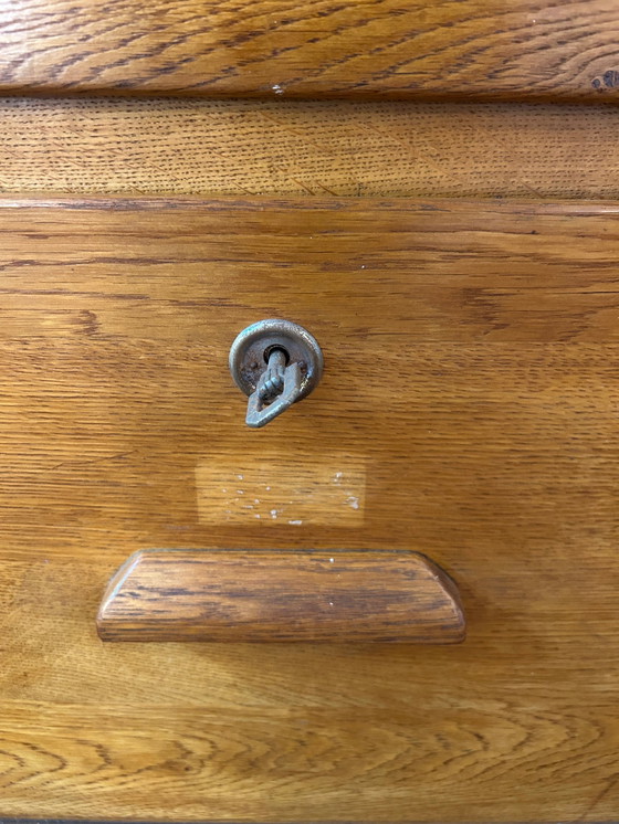 Image 1 of Muebles artesanales de roble macizo de 1950