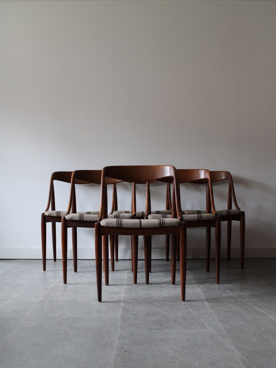 Image 1 of Vintage Danish chairs by Johannes Andersen, model 16