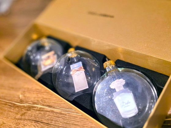 Image 1 of Boules de Noël Dolce & Gabbana – Coffret de luxe de 3 boules dans leur boîte d'origine – Édition collector rare