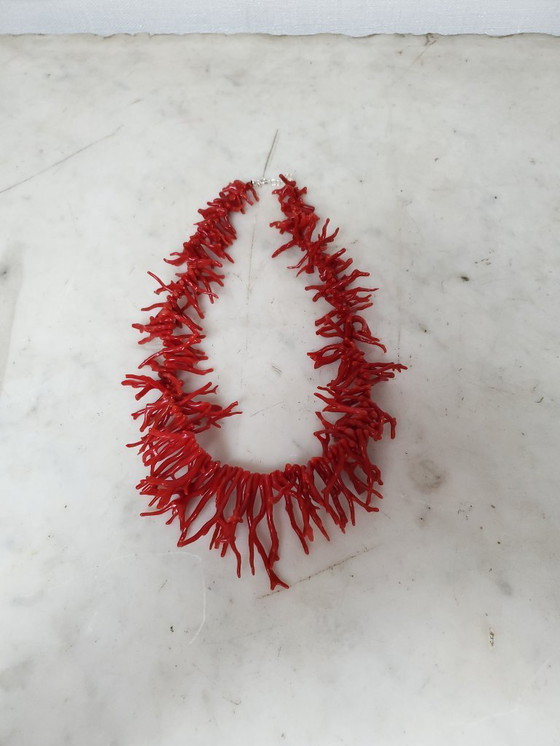 Image 1 of Joyería - Collar de coral rojo sangre oscuro con flecos. (ref4046)