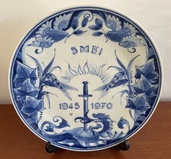 Image 1 of De Porcelyne Fles - Delftsblauw herdenkingsbord 25 jaar bevrijding WOII