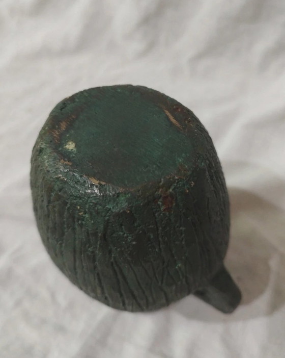 Image 1 of Vase en bronze représentant une figure expressionniste