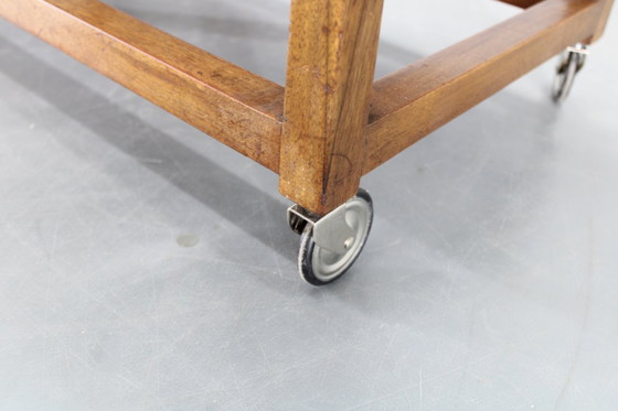 Image 1 of 1930er Jahre Art Deco Servierwagen aus Nussbaumholz, Tschechoslowakei