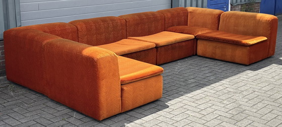 Image 1 of Orangefarbener Samt Modelar Element Sofa
