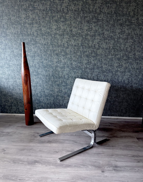 Image 1 of Vintage Italian Lounge Chair in White Leather, 1970s