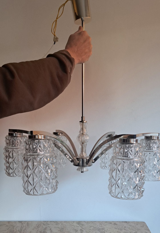 Image 1 of Lampadario vintage a 6 bracci in vetro e metallo, lampada a sospensione con attacco normale