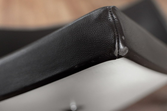 Image 1 of 2x Vitra Coconut Chairs – Leder Premium Nero – Design George Nelson