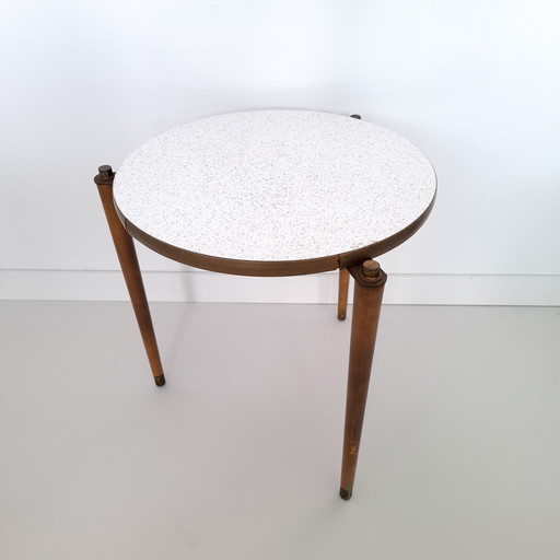 Runder Vintage-Beistelltisch, Mid-Century-Modern-Design, 1970er Jahre