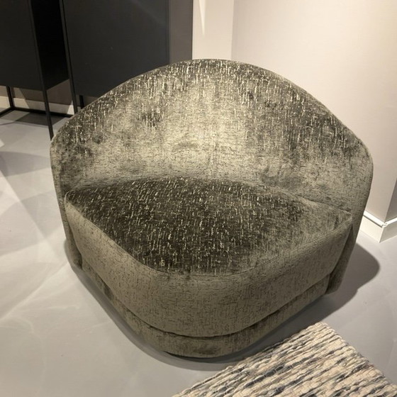 Image 1 of Hofstede Raanhuis Flower armchair