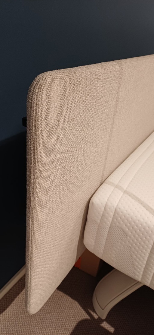 Modelo de cama Auping Royal