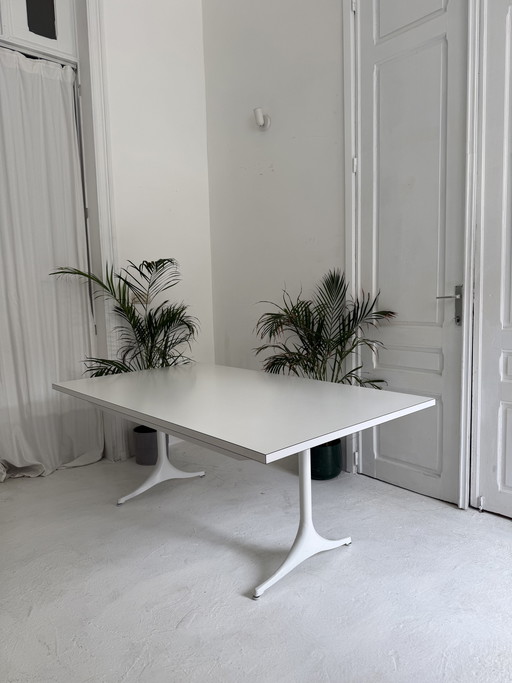 Table George Nelson voor Herman Miller