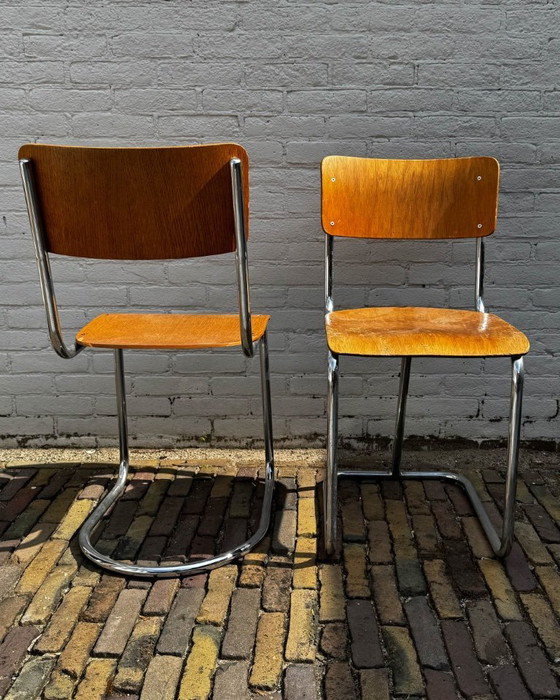 Image 1 of 2 sedie con struttura tubolare dal design vintage