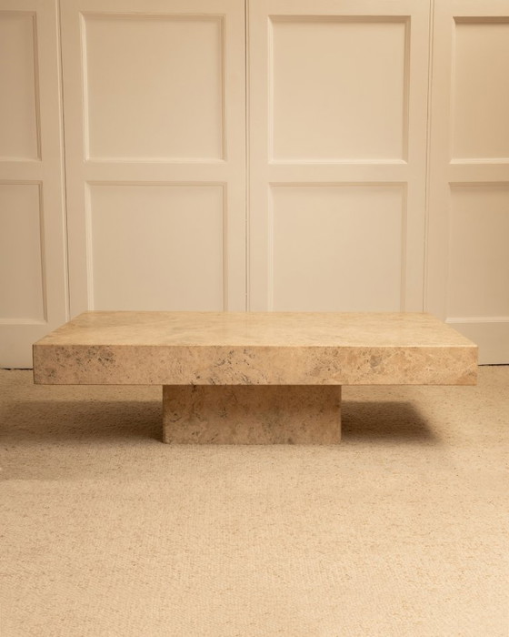 Image 1 of Table basse en marbre - 1970s 