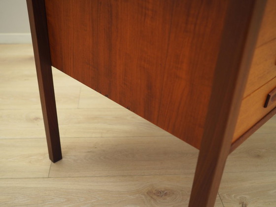 Image 1 of Bureau en teck, design danois, années 1970, production : Danemark