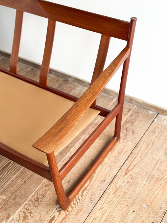Image 1 of Sofa FD 130 by Peter Hvidt for France and Daverkosen, Teak