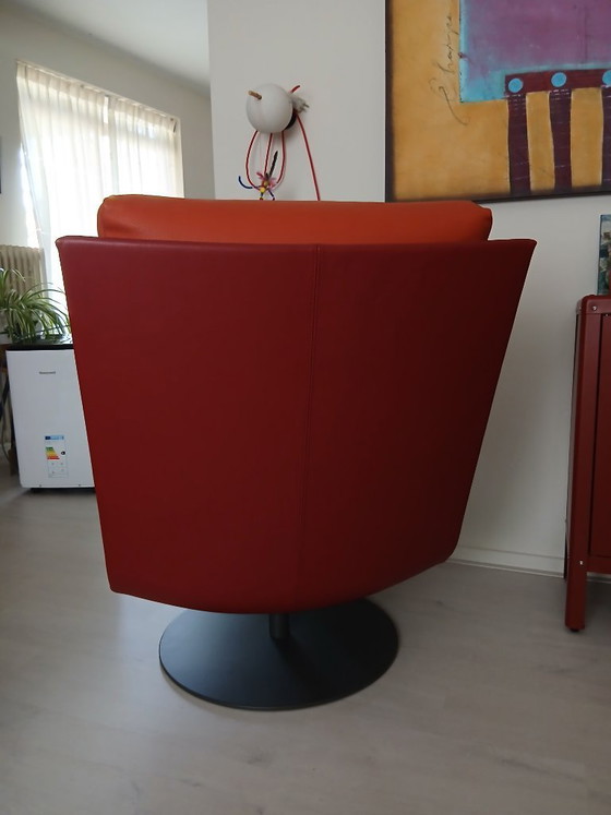 Leolux Kudo 2 Armchair with Ottoman – Leather (photo 6 of 6)