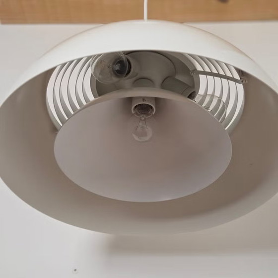 Louis Poulsen AJ Royal, Danish pendant lamp, Arne Jacobsen, 1950, Metal, White, Scandinavian (photo 15 of 17)