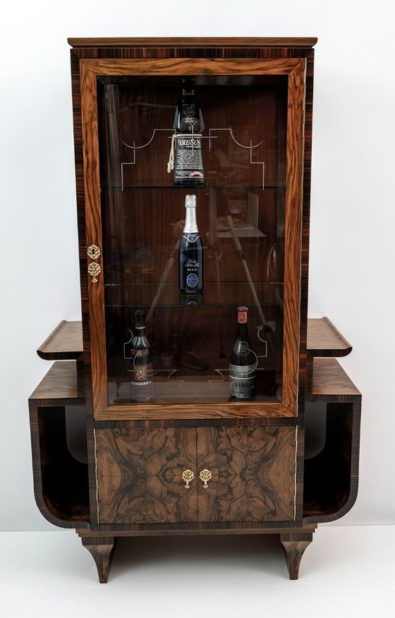 Image 1 of Art Dèco Italienische Nussbaum Vitrinen oder Bar Vitrine, 1925