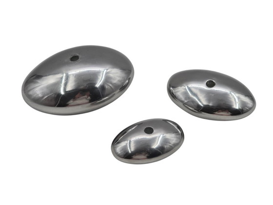 Image 1 of Set di 3 ciottoli decorativi in ​​alluminio massiccio