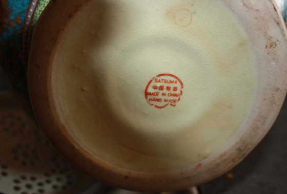 Image 1 of Satsuma vase in Asian style – hand-painted with gold decoration