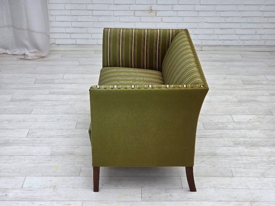 Image 1 of Sofá danés de 2 plazas, década de 1970, lana de muebles verde original, madera de haya.