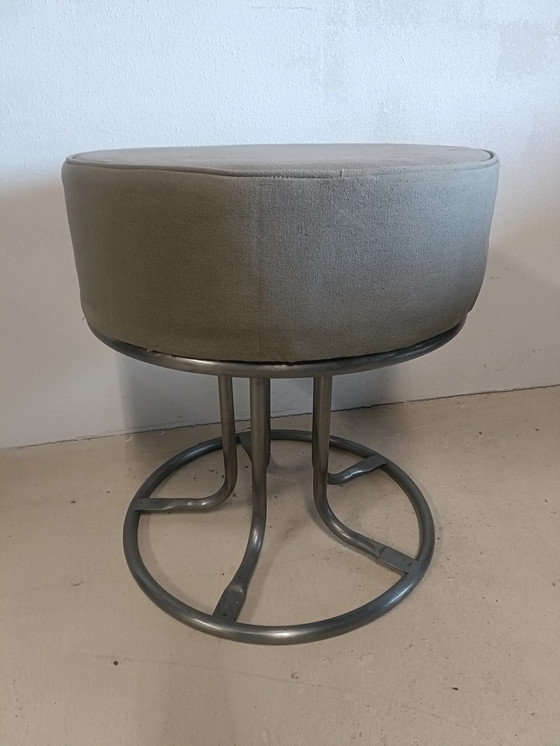 Image 1 of Puf de lona verde