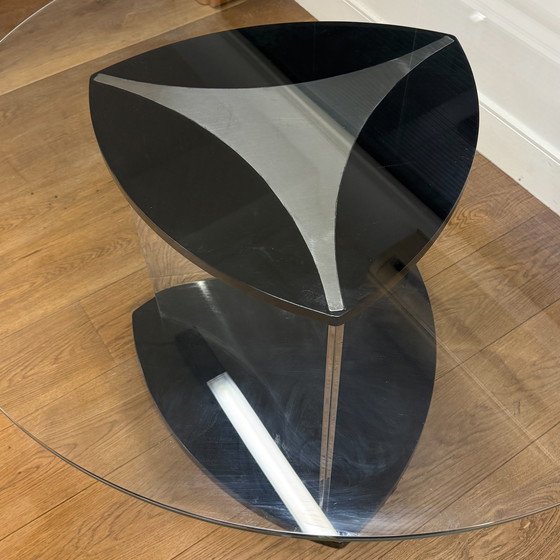 Image 1 of Mesa redonda italiana de cristal con base de metal, 1980