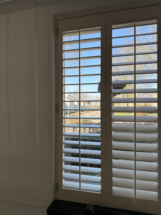 Image 1 of Shutters, cremekleurig