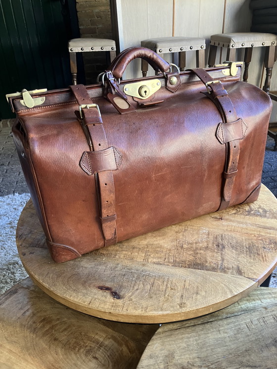 Image 1 of Unique Antique English Gladstone Bag ca. 1920