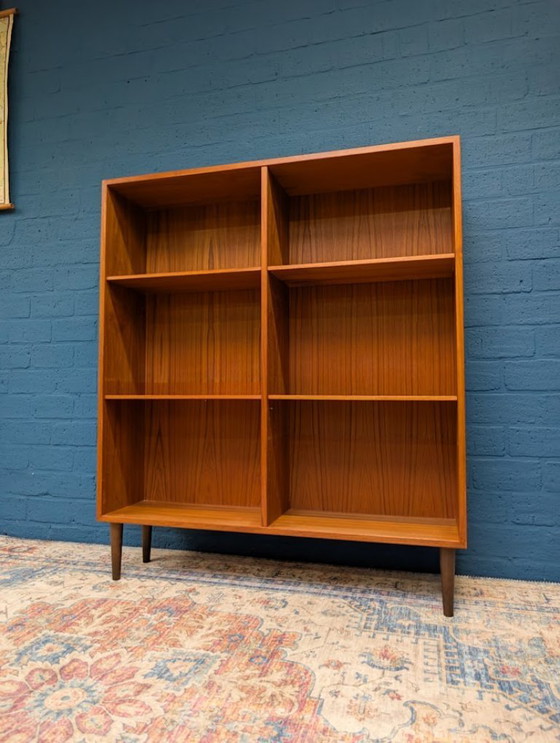 Image 1 of Bibliothèque de style mid-century, design danois signé Omann Jun, années 1960