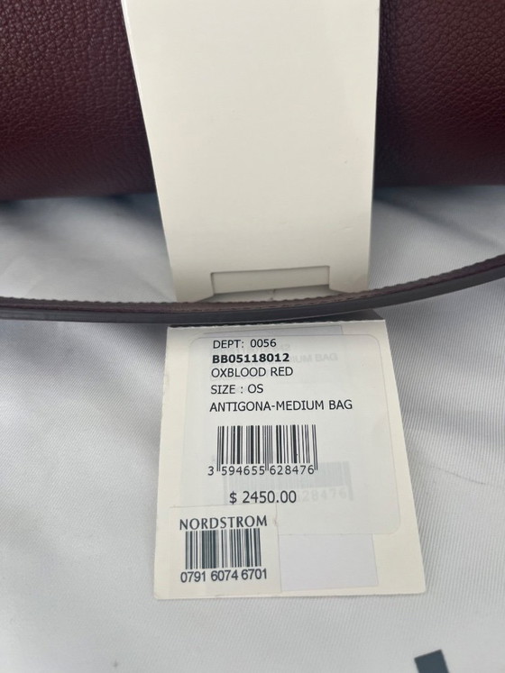 Image 1 of Givenchy Antigona M NEUF, coloris Oxblood/Bordeaux