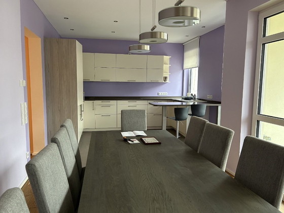 Image 1 of Mesa de comedor Surf de Christine Kröncke + 10 sillas Iris de Colico (totalmente tapizadas) *como nuevas