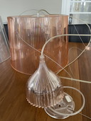 4 Kartell hanglampen, 2x doorzichtig, 2x rose(oranje)