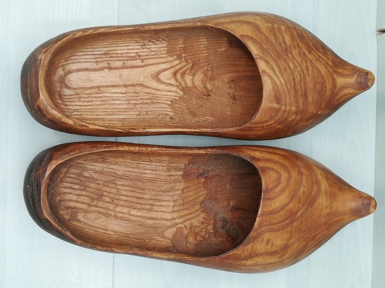 Image 1 of Ein Paar antike Holzclogs