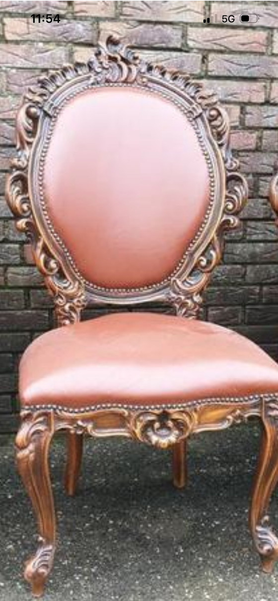 Image 1 of 4 Italiaanse barok eetkamer stoelen leder