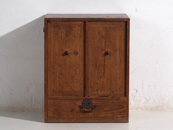 Antique Japanese cedar mizuya ko-dansu furniture, Meiji-Taishō period (c. ) #39 – Storage cabinet, Cast Iron (photo 33 of 40)