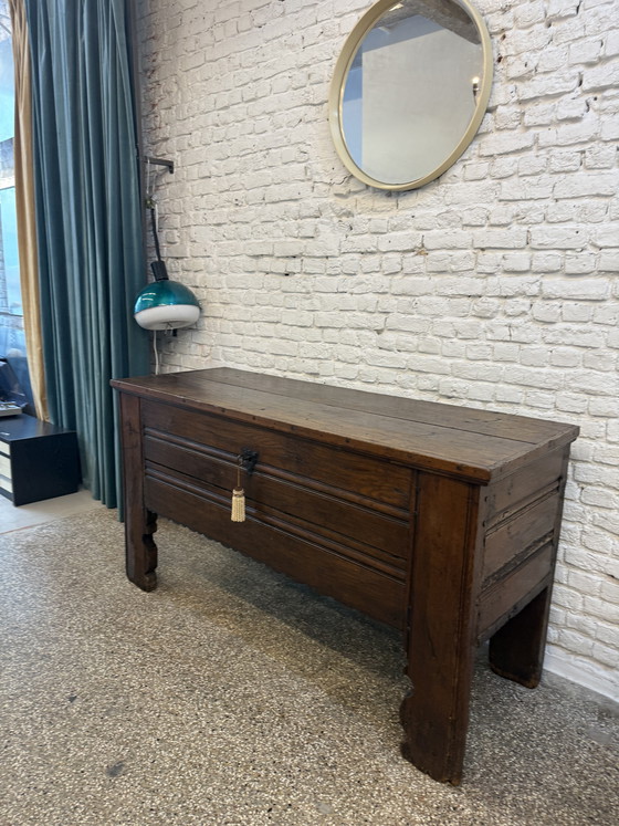 Image 1 of Brutalistische vintage kist