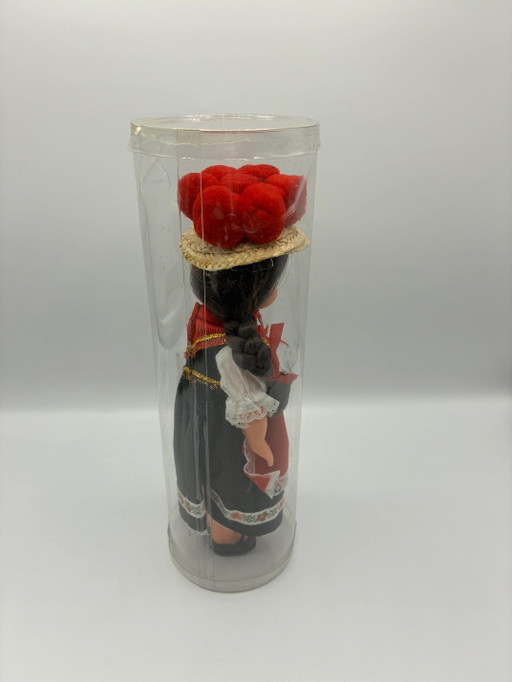 Vintage volkspop - Traditioneel kostuum - In de koker – decoratieve objecten, Plastic (photo 2 of 5)