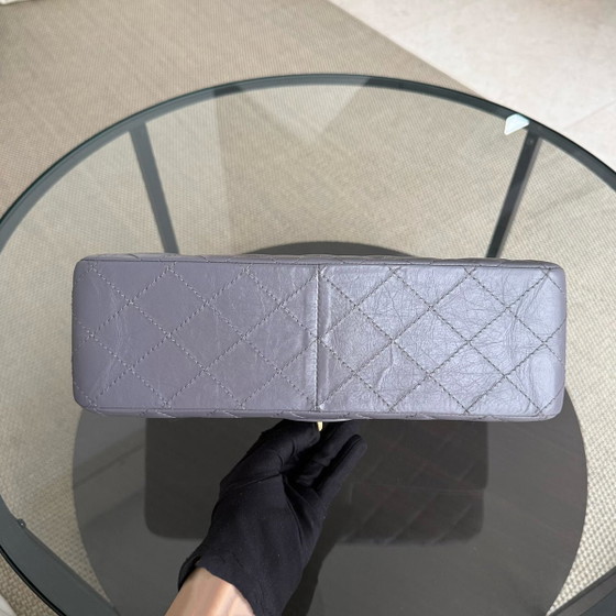 Image 1 of CHANEL 2.55 REISSUE 227 - PELLE DI VITELLO INVECCHIATA TRAPUNTATA, LAVANDA, FERRAMENTA ORO, SERIE 14

