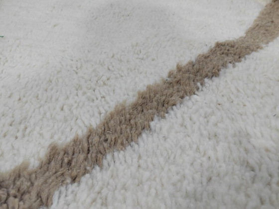 Image 1 of Tapis marocain en laine naturelle 250cmx150cm